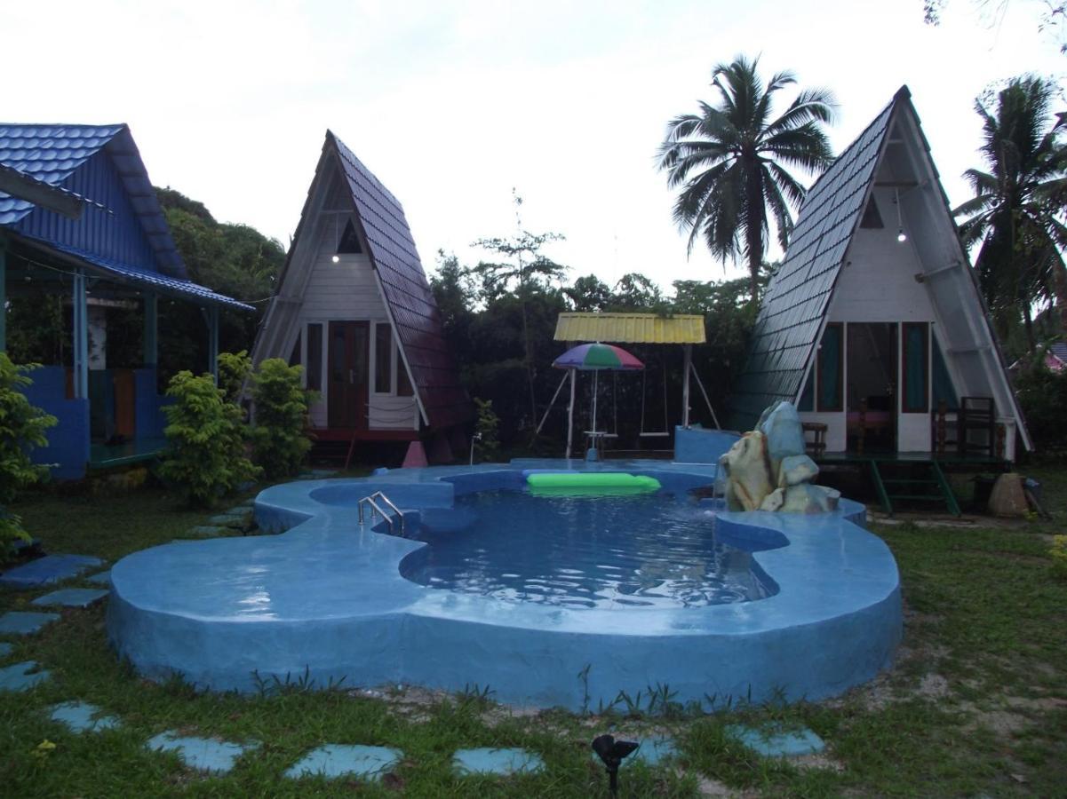 Tanjong Tinggi Cottage Sijuk Exterior foto